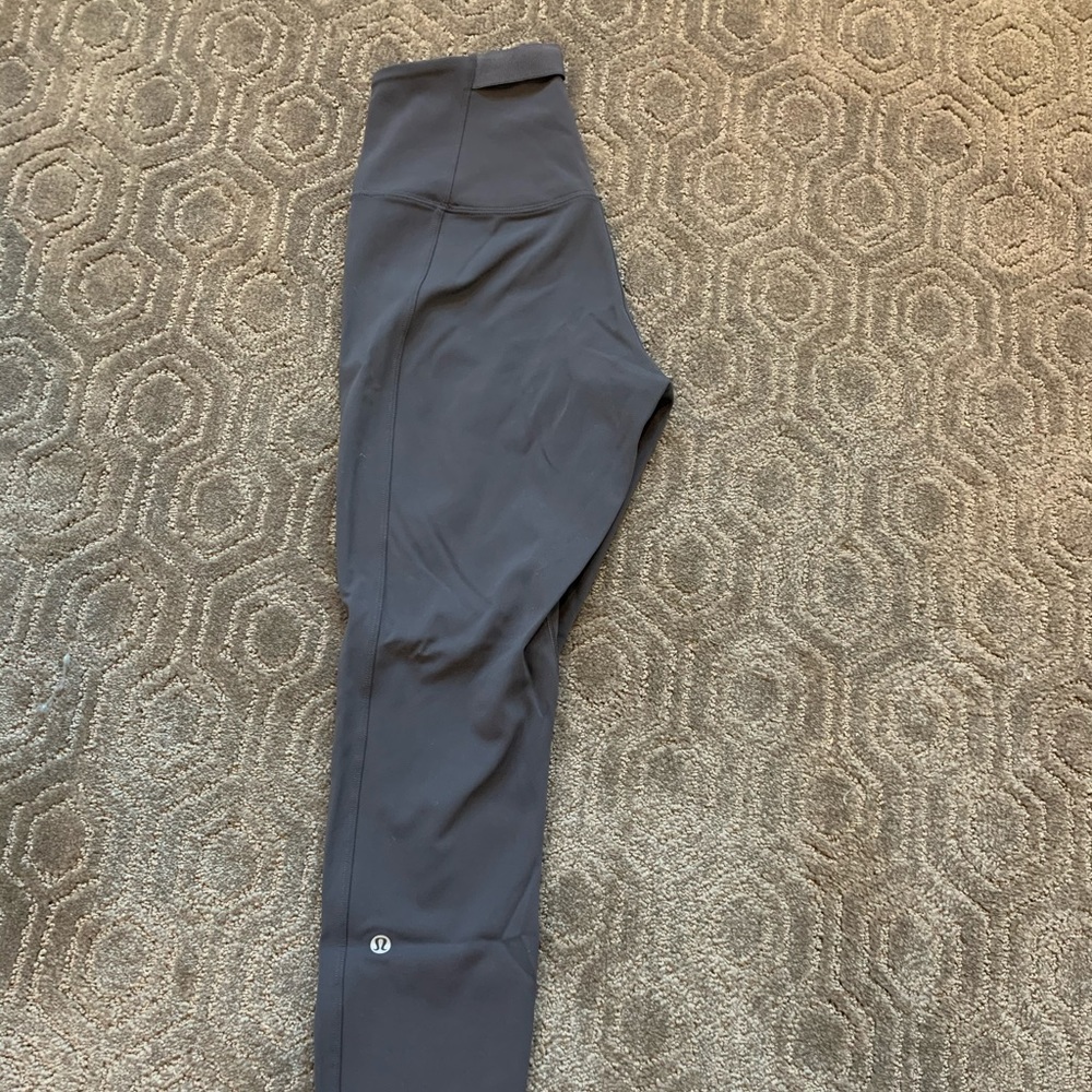 lululemon Grey Leggings 7/8th Size 6